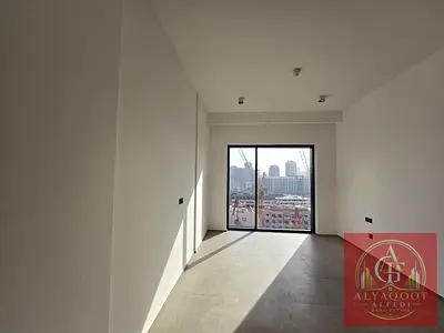 شقة حديثة بغرفتي نوم | SH Living 1 | شرفة | مناظر متعددة