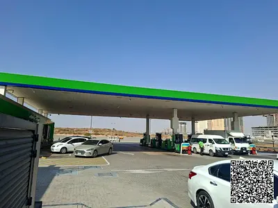 محطة بترول للبيع/تملك حر/على شارع الشيخ محمد بن زايد/موقع استراتيجي بالقرب من مشروع تايغر/سعر مميز و قابل