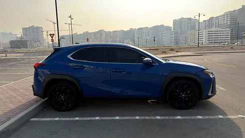 صورة 5 لـ 2022 Lexus UX-SERIES