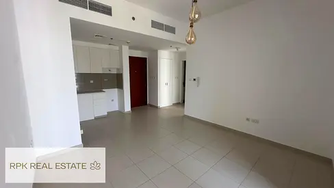 Community Living | prime Location | Pool View