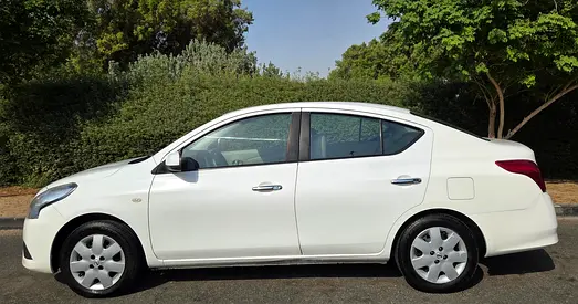 2022 Nissan SUNNY photo 2