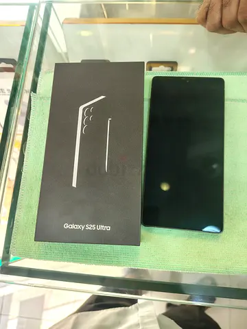 Samsung s S25 ultra 256