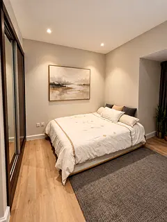 Luxury & Spacious Ensuite Room | Near Metro, Tram and The Beach | All Bills