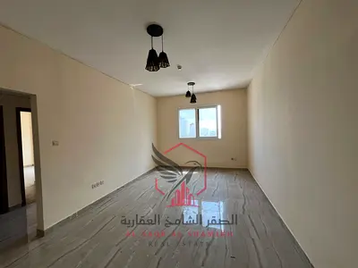 تاني ساكن غرفتين وصاله في القاسميه الند  موقع مميز وحيوي قريب من كل الخدمات مثل المقاهي والمتاجر وقريب من مخرج دبي