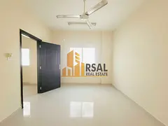 1 Bedroom Hall no deposit Cash// on road building// naer bye Small Nesto Supermarket