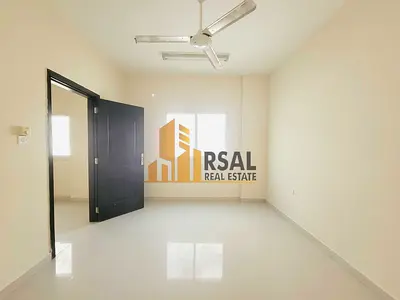 1 Bedroom Hall no deposit Cash// on road building// naer bye Small Nesto Supermarket