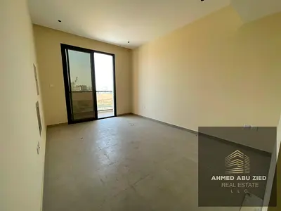 فرصة مميزة لاستئجار شقة غرفة وصالة أول ساكن في منطقة العالية – عجمان، داخل بناية جديدة، بموقع مميز وقريب من مخرج دبي، مع شهر مجاني، وبلكون وتكييف مركز