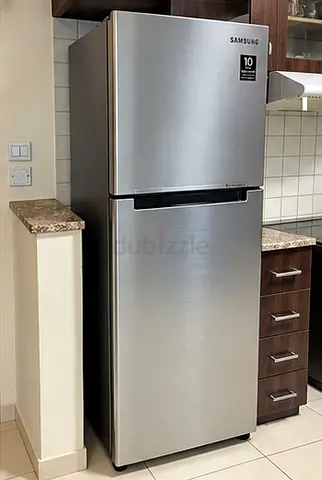 Samsung Top Freezer Refrigerator - Silver, Good Condition