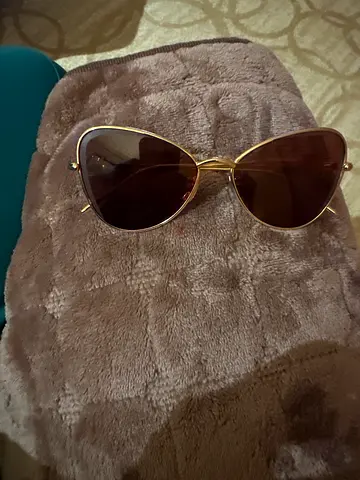 Gold-frame Brown Lens Sunglasses - brand new unused