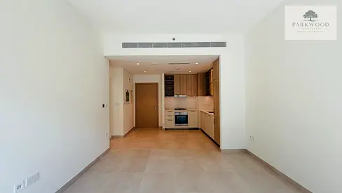 Ready to move Brand New 1-Bed | Pool & Park View