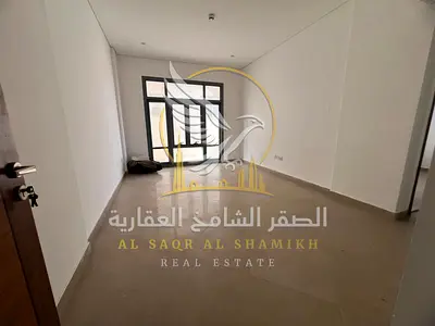 شقة غرفة وصالة للإيجار السنوي في القليعة مساحة واسعة 28,000 درهم