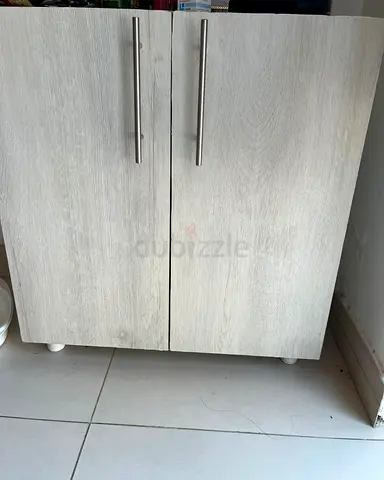 Cabinet - shoe or clothes