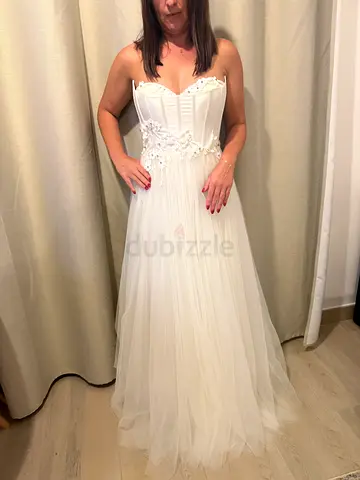 Tarek ediz White tulle wedding/bridal dress with illusion back, size around US 8