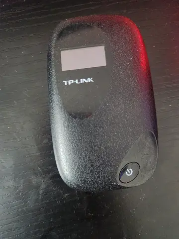 TP-Link Portable MiFi / Mobile WiFi Hotspot - Good Working Condition
