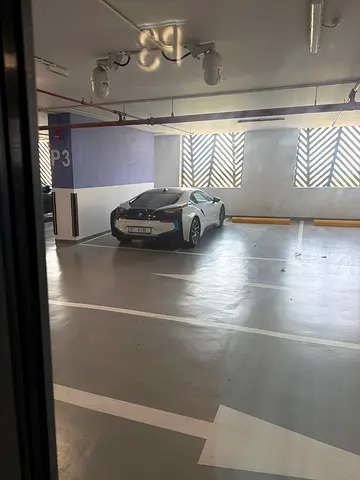 2015 BMW I8 — фото 4