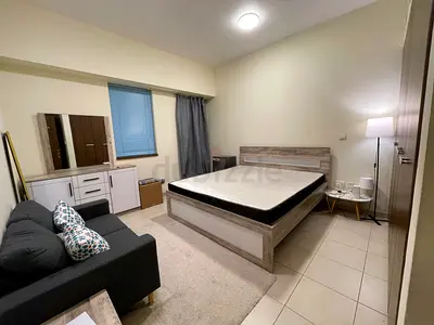Master room for ladies only with balcony