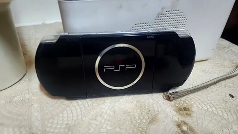 PSP 3000 + 16gb card + not turning on