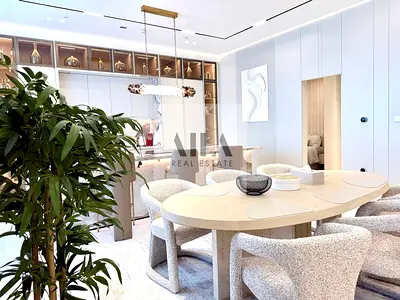 Fully upgraded 2 BR Penthouse | Canal view