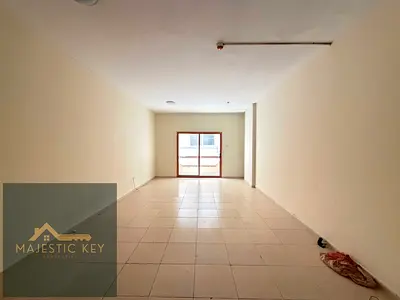 Lavish apartment 3BR on prime location