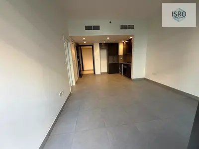 1BR 56k 2 bath with balcony kitchen appliances