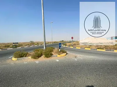 Industrial land on a main road, owned by a citizen.