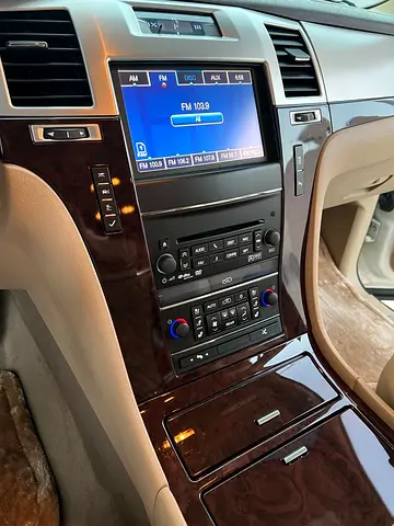 2013 Cadillac ESCALADE 缩略图 14