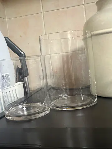 Set of 2 Clear Glass vase Good Condition