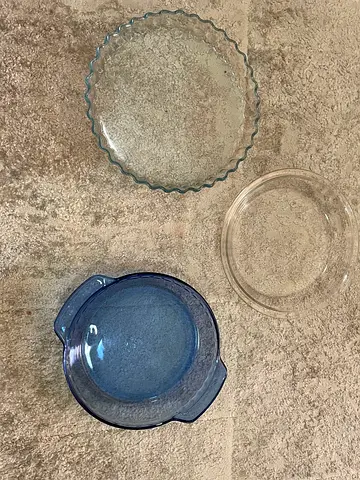Set of 3 Glass Baking Dishes / Oven-safe Bowls