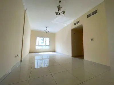 بالقرب من مدرسه الحكمه / على مخرج الشارقه / موقع استراتيجي / مساحه ممتازه