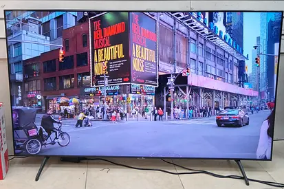 Samsung 65 Qled smart Tv