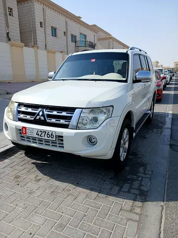 Mitsubishi Pajero 2013 GLS Medium Line GCC Specs