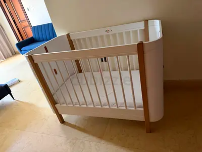 A crib from Oliver furniture (danish brand, very high quality)
