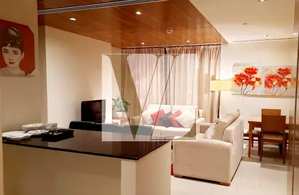 Prime Living ! Elevated Apartment ! Lake View
