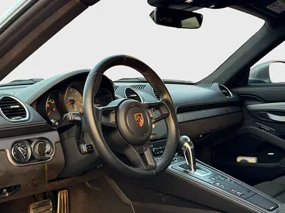2022 Porsche 718 photo 10