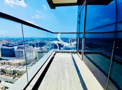 PRIME LOCATION | MODERN UPGRADES | VACANT | READY TO MOVE