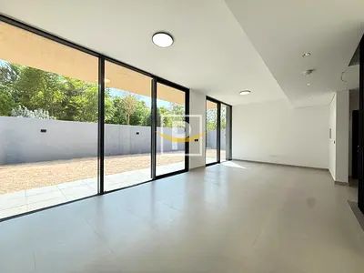 Vacant 4BR Villa | Spacious Layout | Prime Area