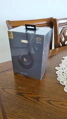 Beats Studio3 Wireless On-Ear Headphones - (Fully sealed unopened)
