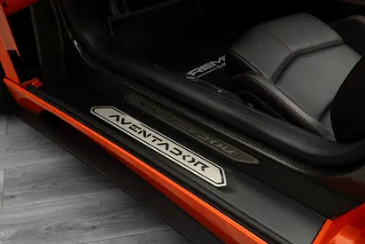 2019 Lamborghini AVENTADOR S 缩略图 16