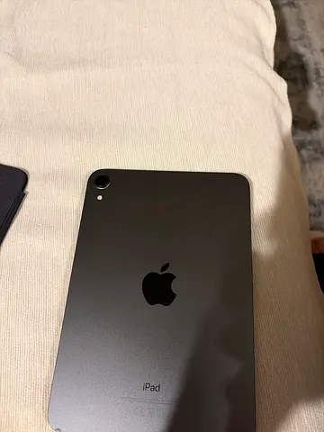 Space Gray Apple iPad mini 6th Generation Excellent condition