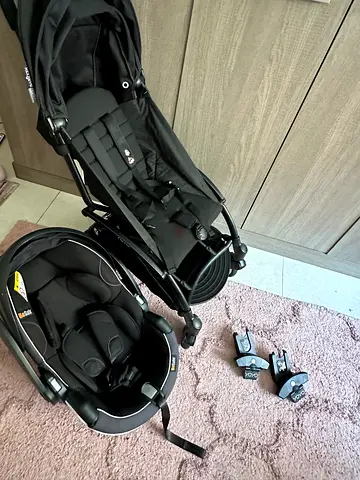 Yoyo stroller with yoyo car seat and adapter in new condition
