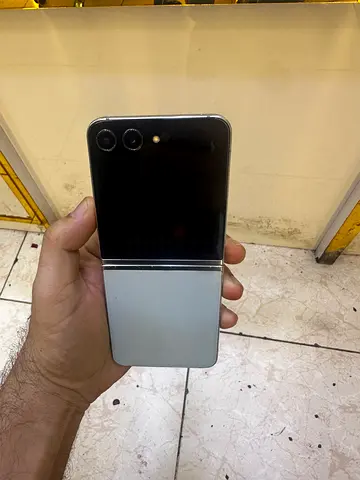 Samsung flip5 512GB