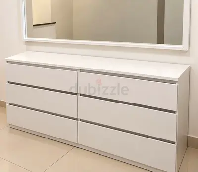 White 6-Drawer Modern Dresser / Sideboard - Good Condition with mirror and it can be not together