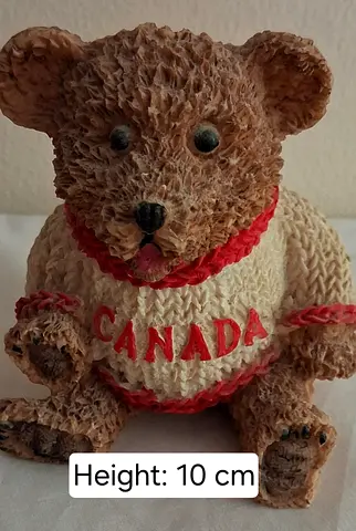 Small Canada Bear Figurine - 10 cm