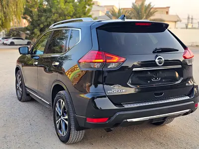 2017 Nissan ROGUE — фото 5
