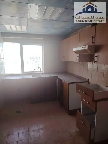 ): A fantastic and comfortable living opportunity in the vibrant Al Khan area close to all essential services! 🌟 This 1-Bedroom + Hall apartment of