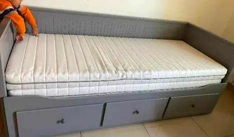 IKEA Hamnes day bed with 2 mattress