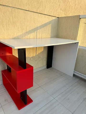 Office table