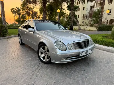 Mercedes-Benz E-Class E 500 Avantgarde 2003 GCC Specs