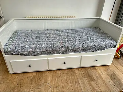 Ikea hemness daybed with 2 new ikea mattress like new