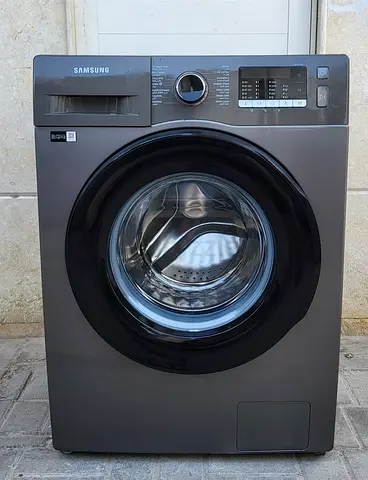 SAMSUNG BRAN 8KG LATEST MODEL WITH PERFECT WORKING CONDITION